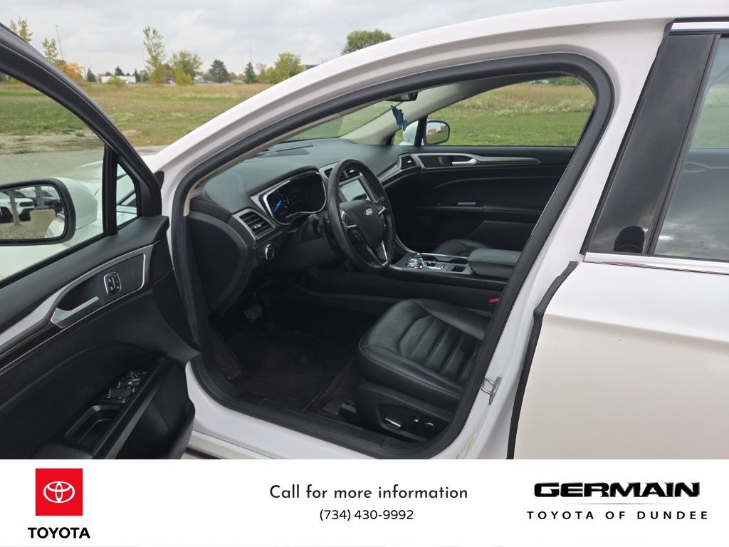 2018 Ford Fusion SE photo 11