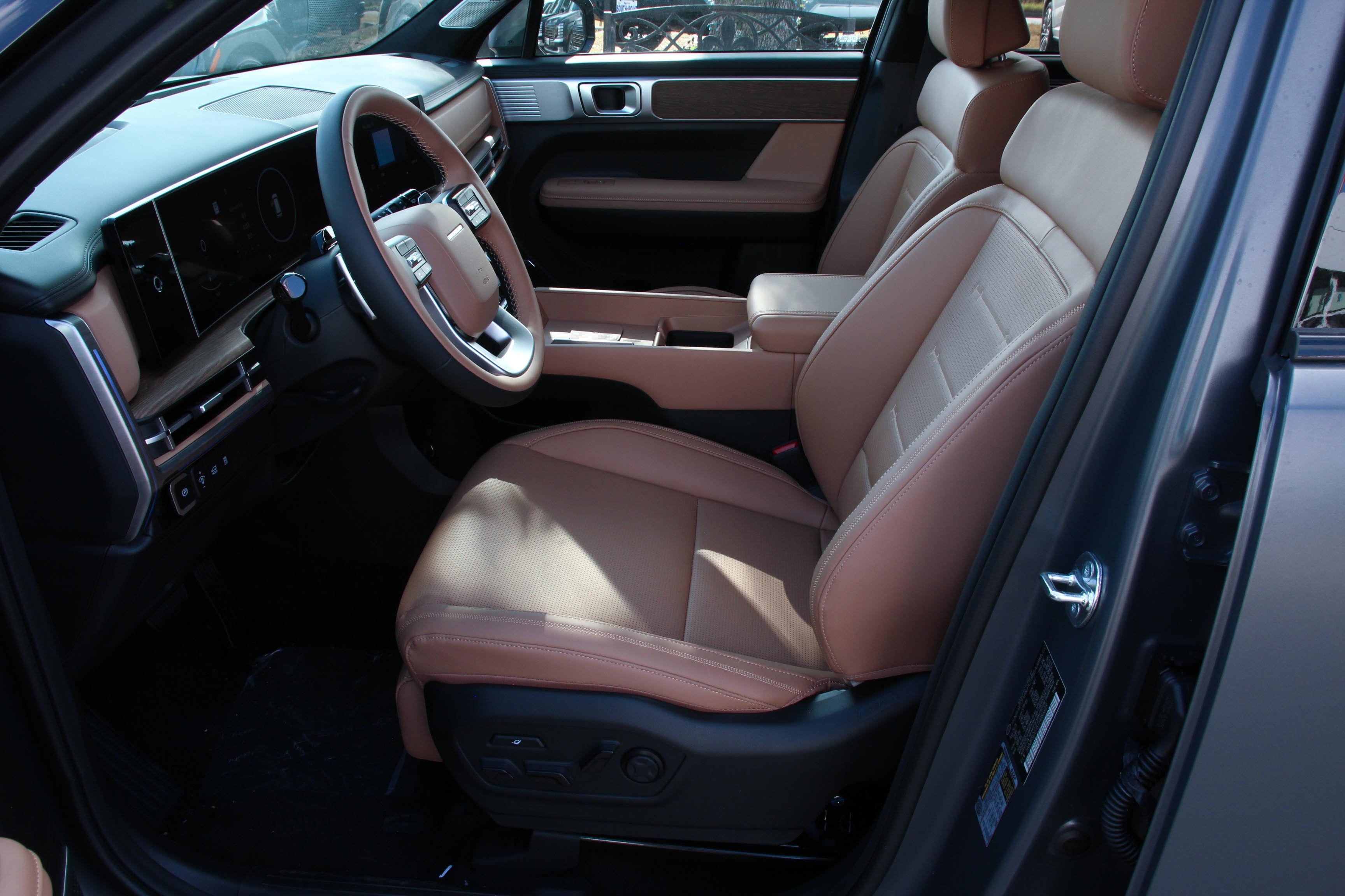 2026 Hyundai Santa Fe Calligraphy photo 6