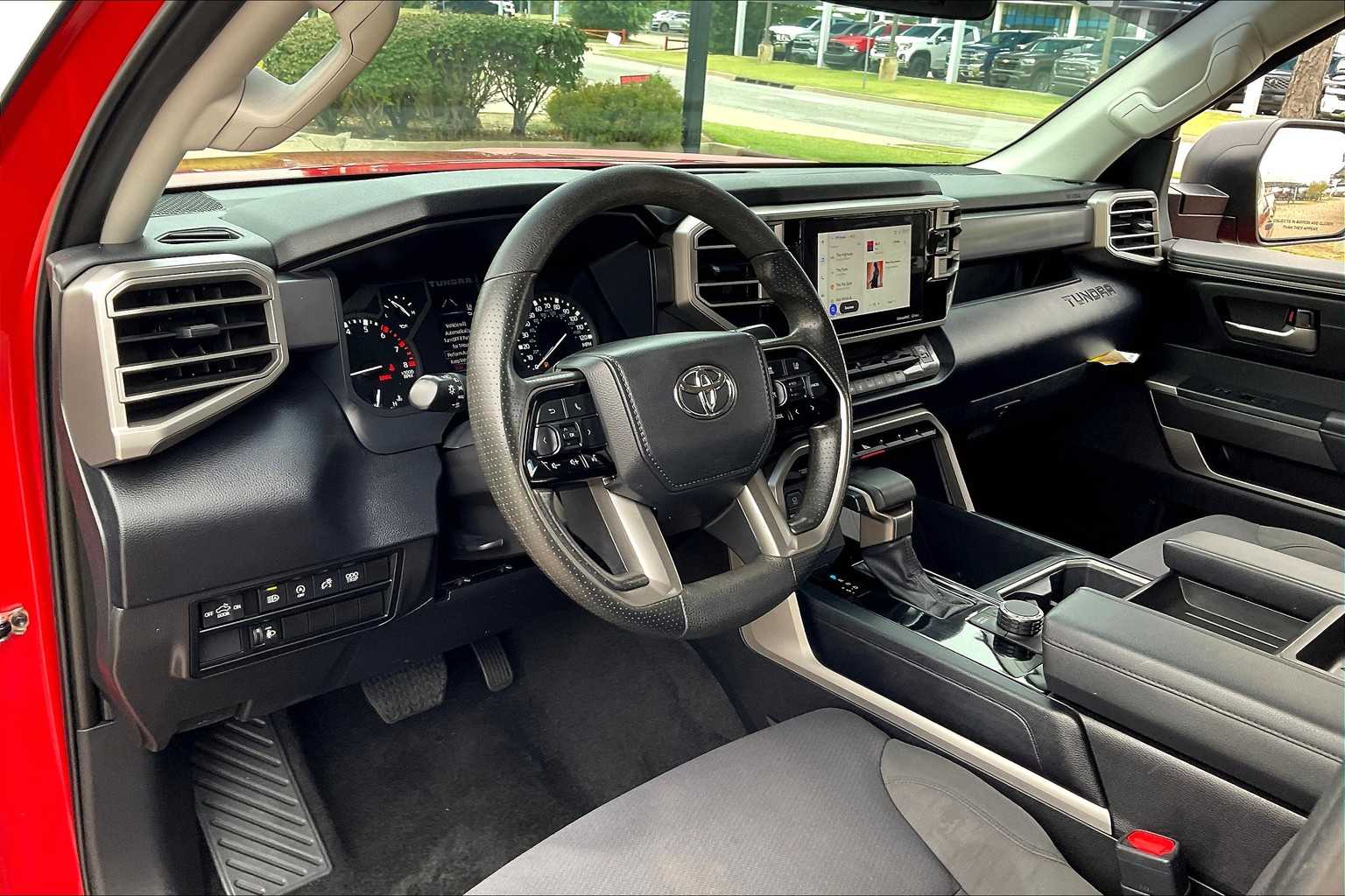 2022 Toyota Tundra SR5 photo 16