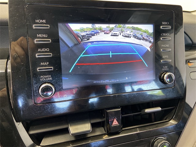 2021 Toyota Camry SE photo 3