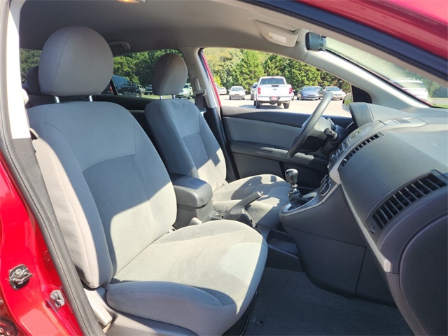 2012 Nissan Sentra 2.0 photo 16