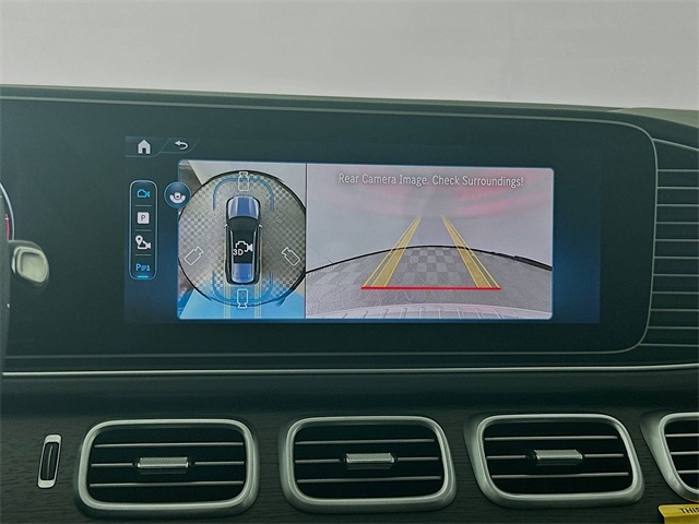 2026 Mercedes Benz GLS 450 4MATIC photo 14