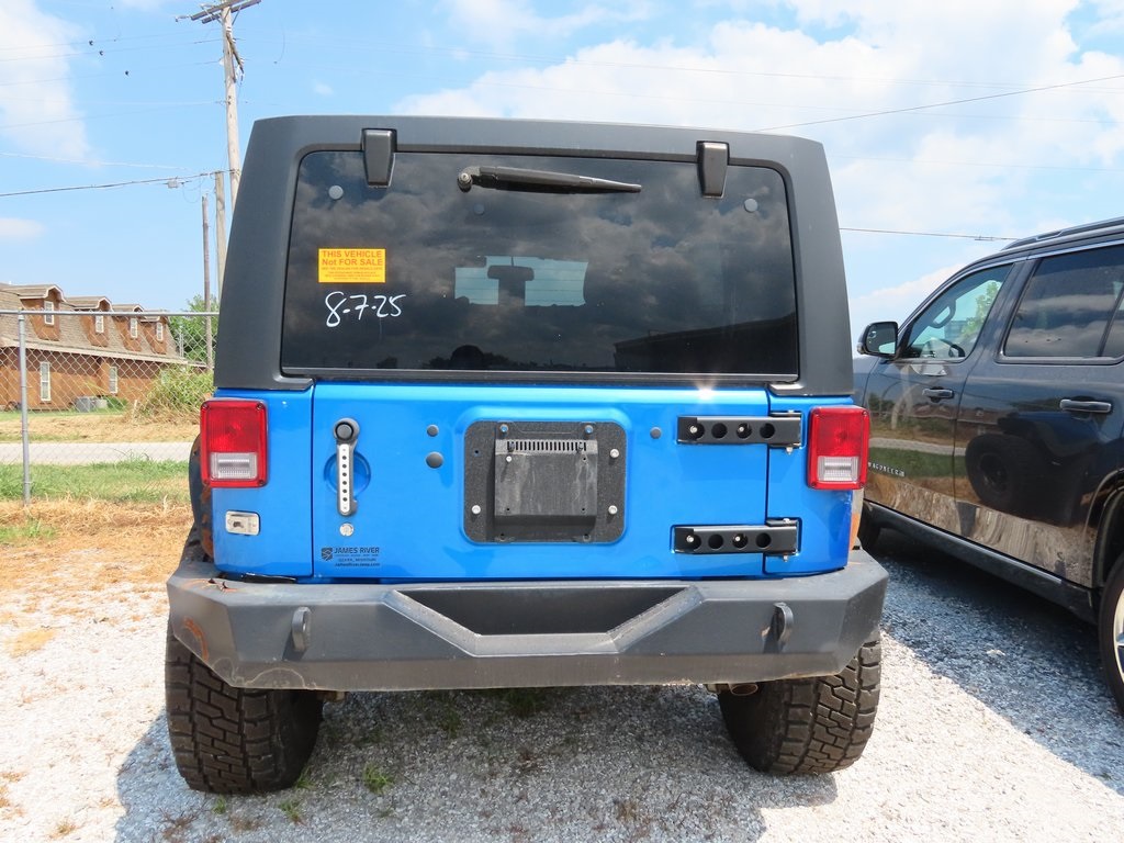 2014 Jeep Wrangler Unlimited Freedom photo 12