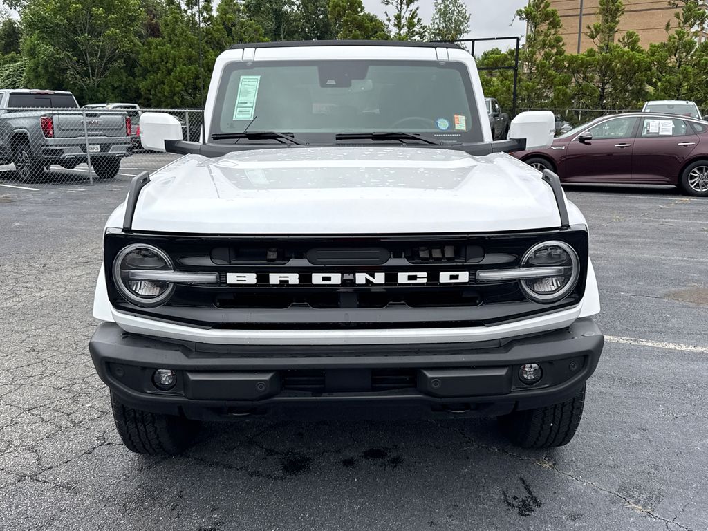 2024 Ford Bronco Outer Banks photo 8