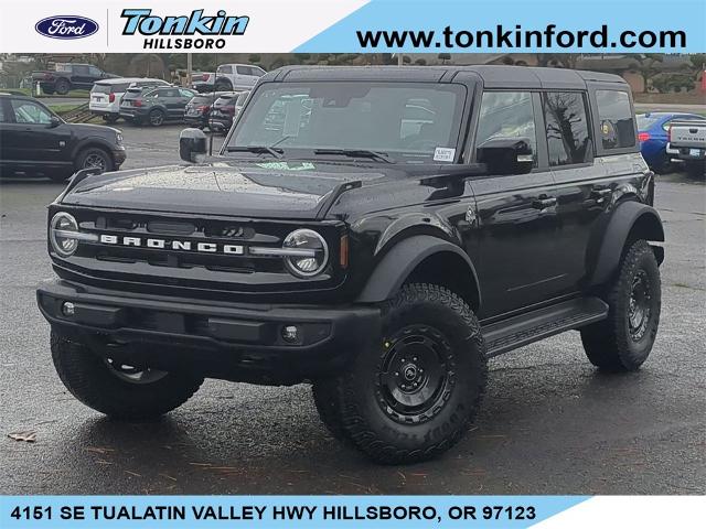 2025 Ford Bronco 4-Door Outer Banks's photo