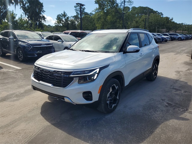 2026 Kia Seltos EX photo 4