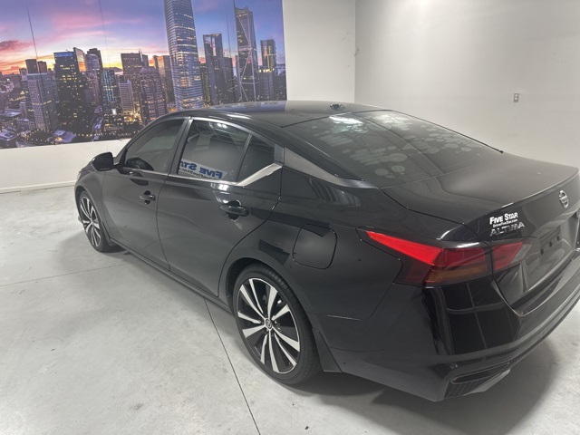 2019 Nissan Altima 2.5 SR photo 3