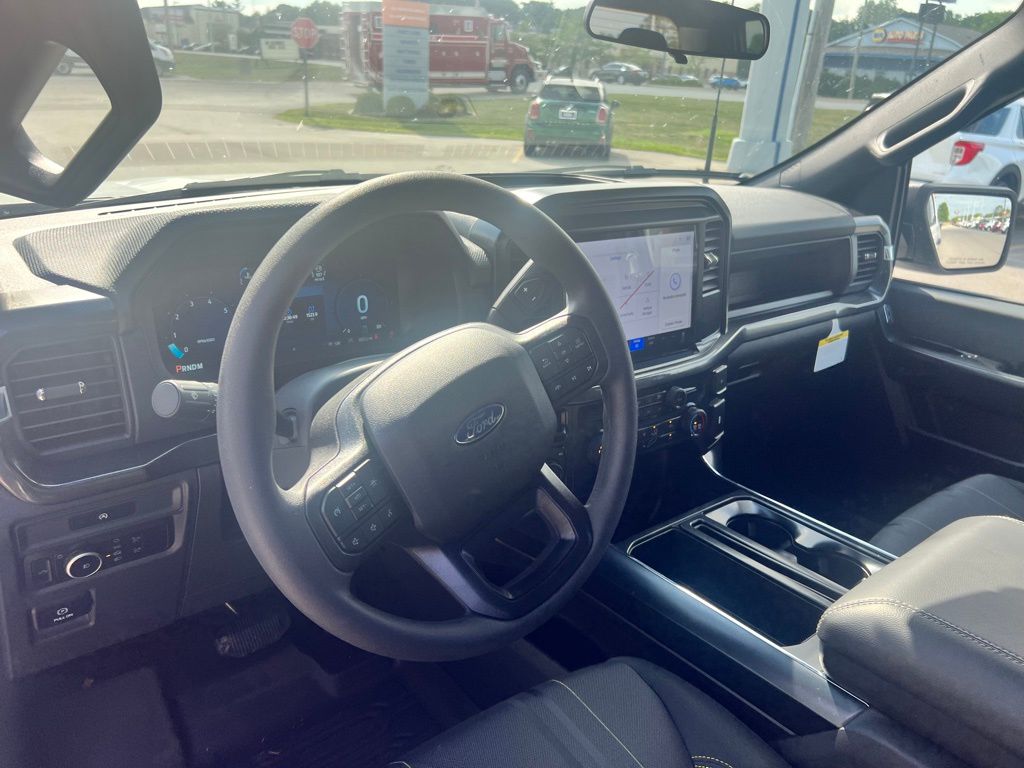 2025 Ford F-150 STX photo 3