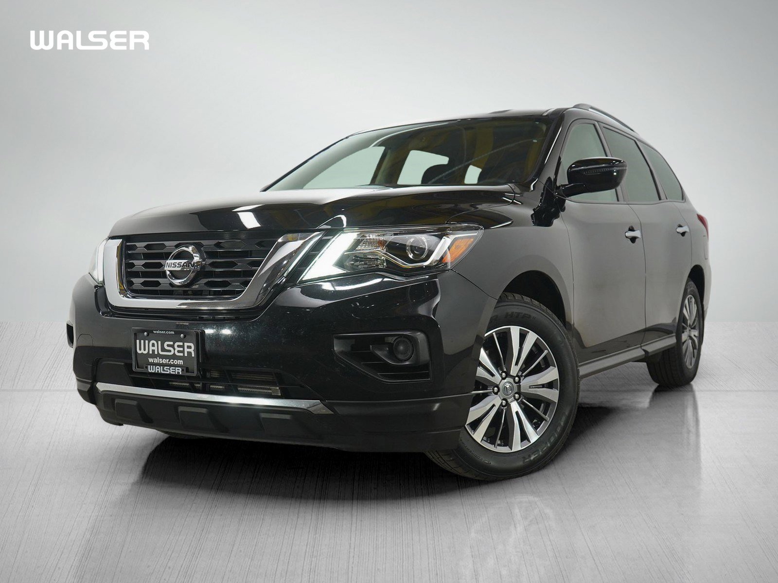 2019 Nissan Pathfinder S's photo