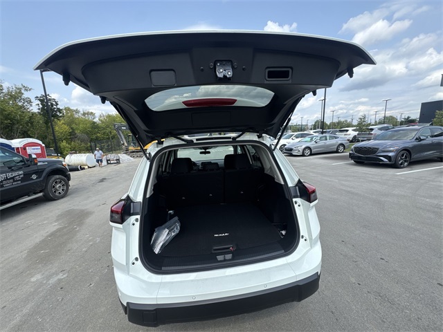 2026 Nissan Rogue S photo 22
