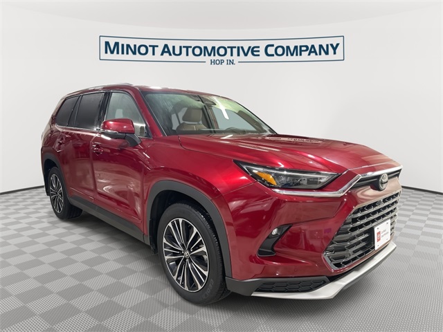 2025 Toyota Grand Highlander Platinum's photo