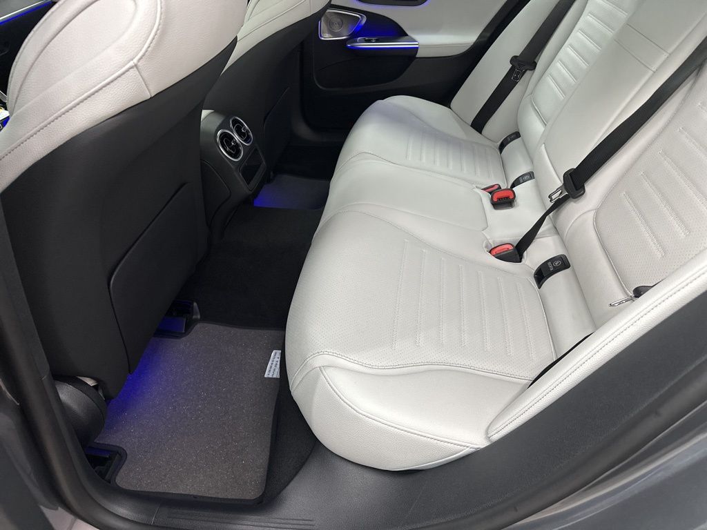 2025 Mercedes Benz C 300 photo 19