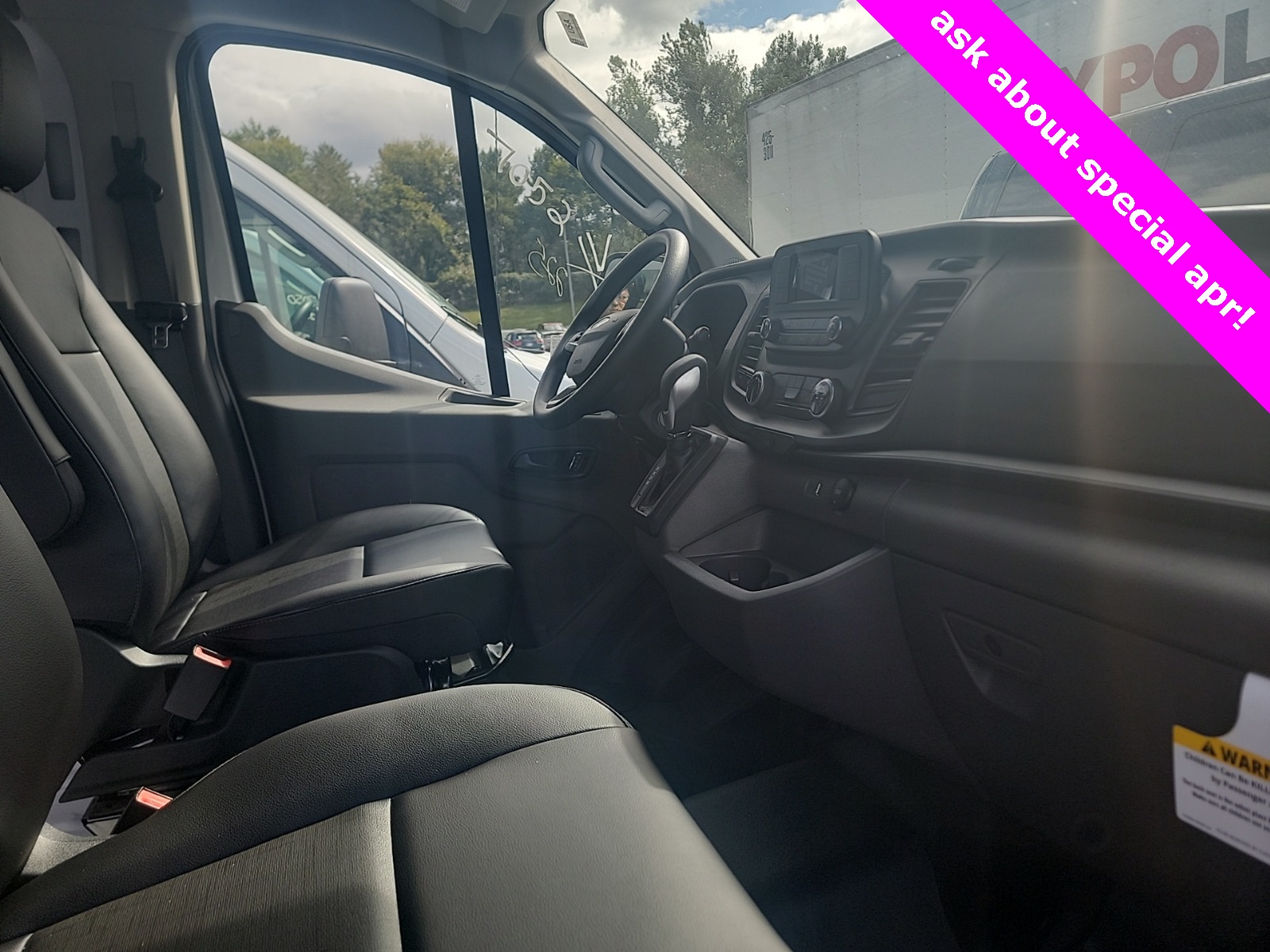 2025 Ford Transit photo 3