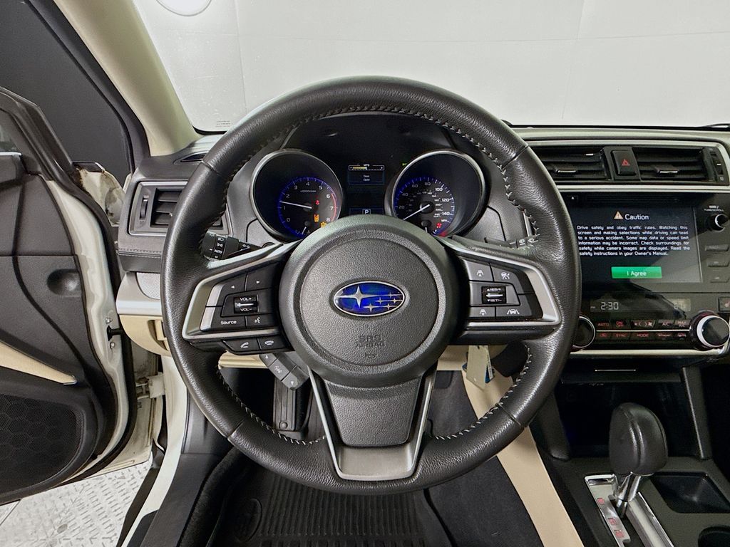 2019 Subaru Outback Premium photo 15