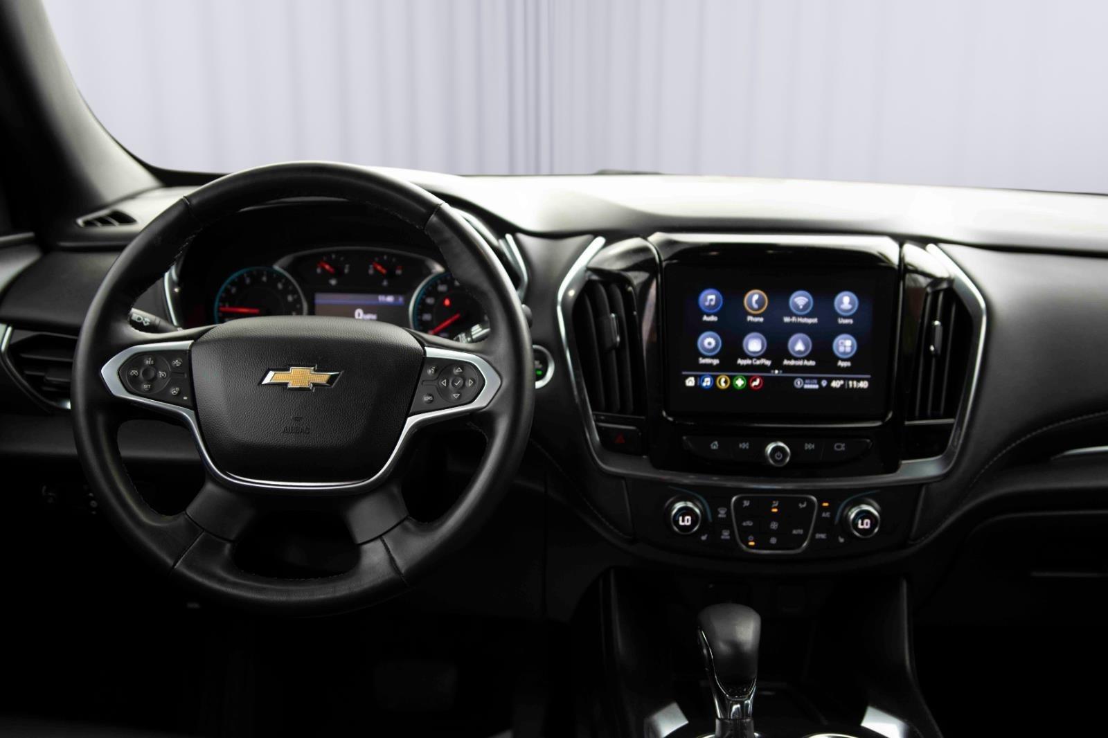 2023 Chevrolet Traverse Leather photo 2