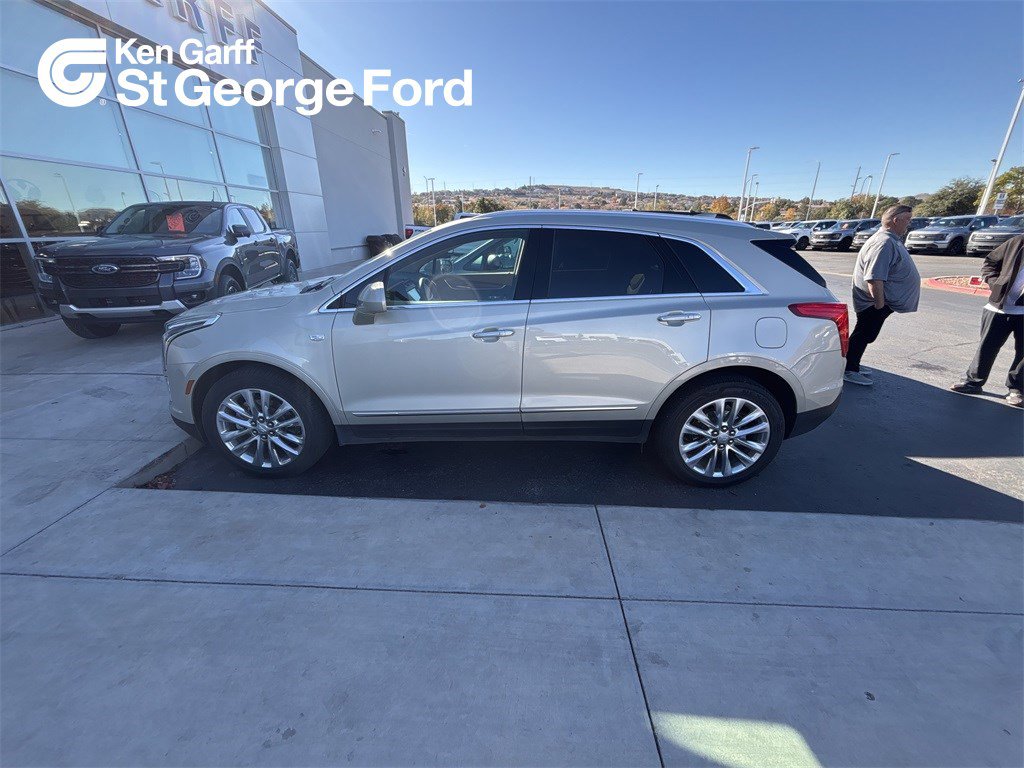 2017 Cadillac XT5 Platinum's photo