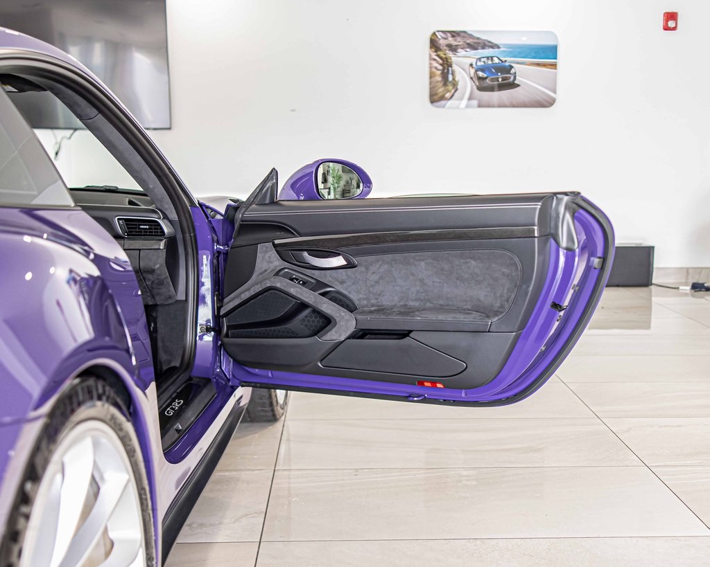 2016 PORSCHE 911 - Image 34