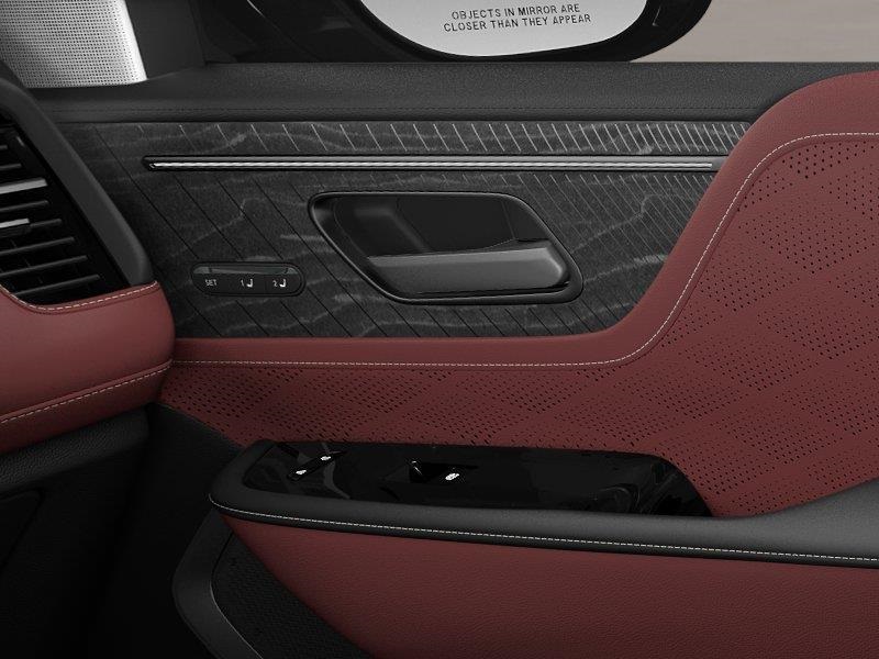 2025 Infiniti QX80 photo 17