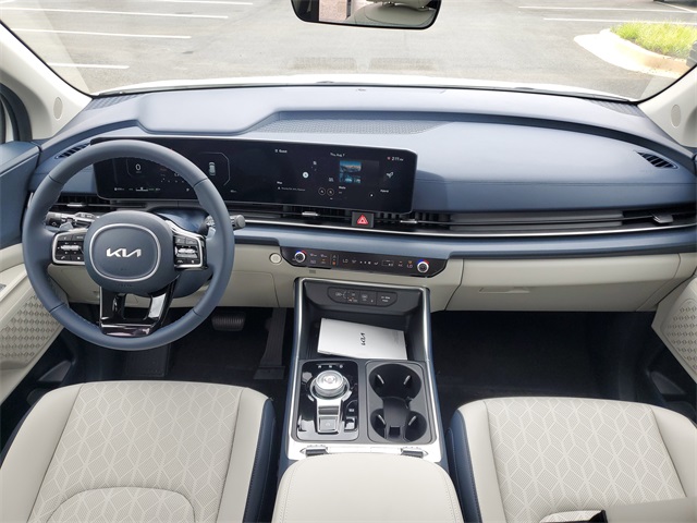 2026 Kia Carnival SX photo 11