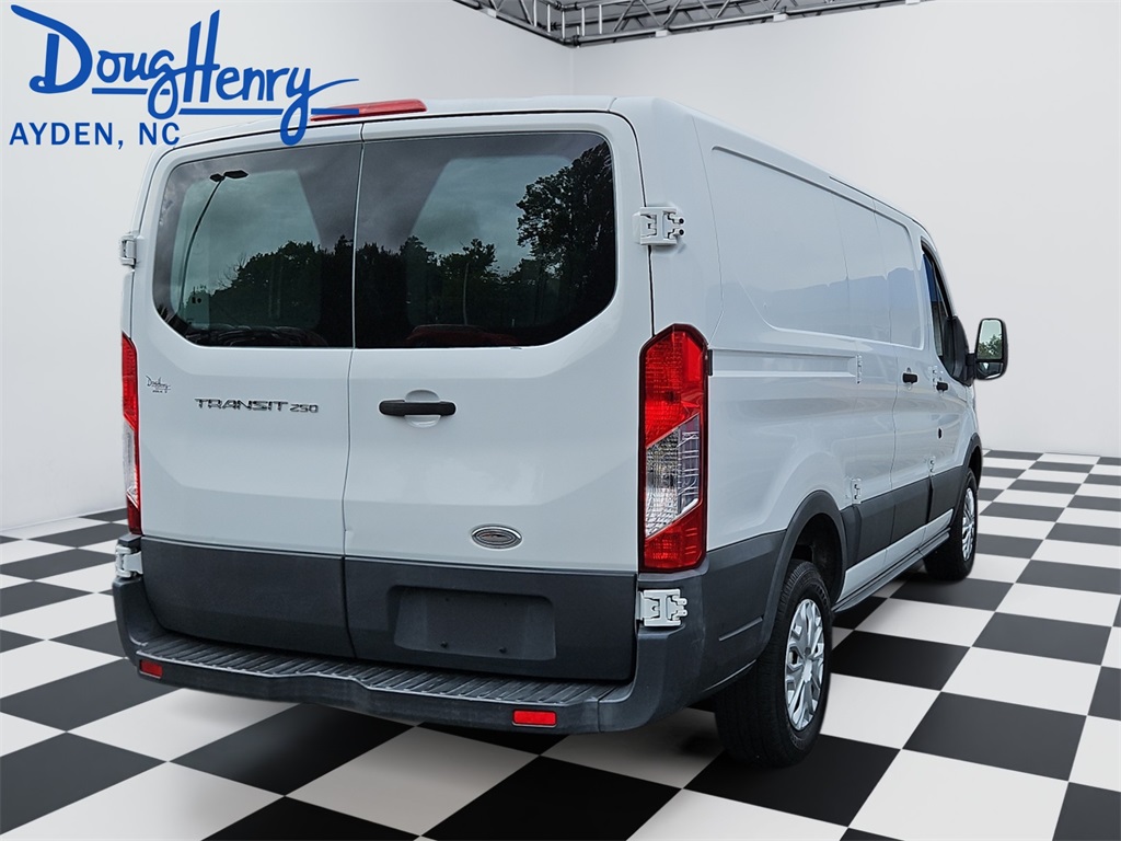 2015 Ford Transit Cargo Van photo 5