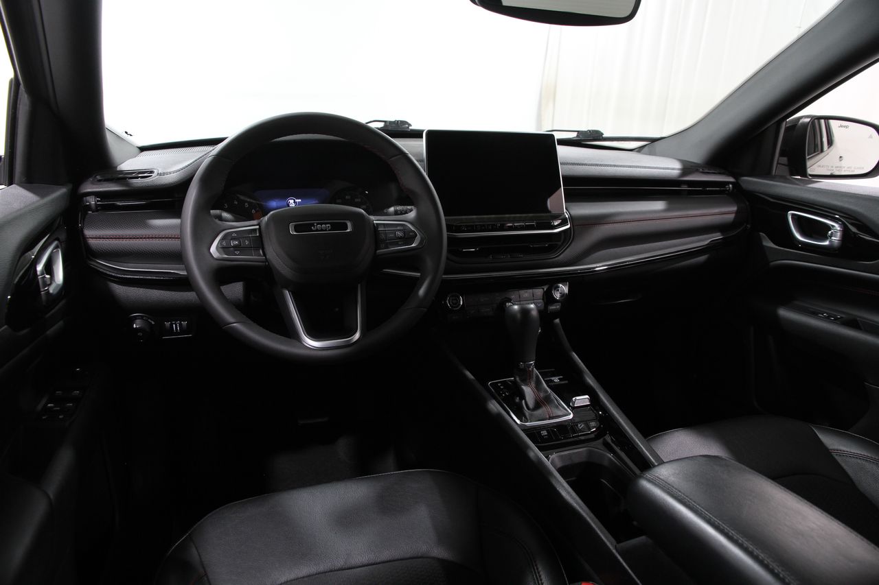 2023 Jeep Compass Trailhawk photo 5
