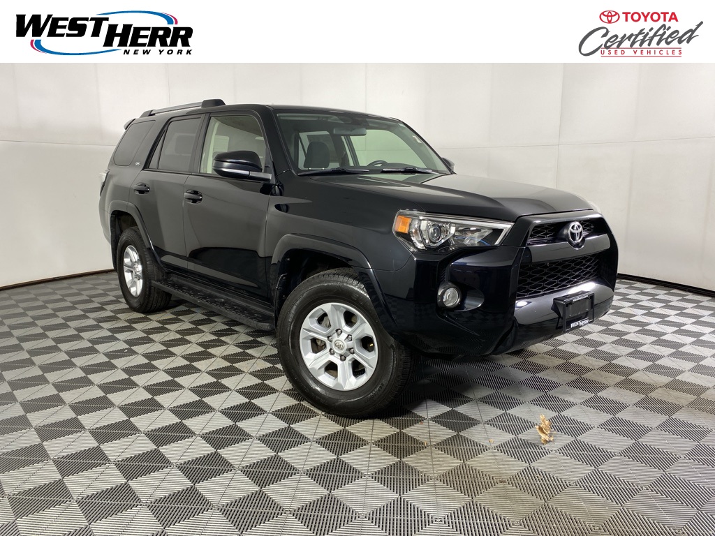 2019 Toyota 4Runner SR5's photo