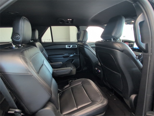 2020 Ford Explorer XLT photo 11