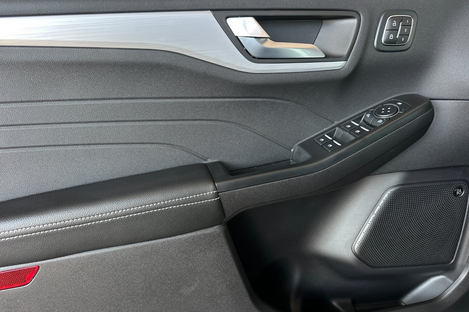 2025 Ford Escape Plug-In Hybrid Base photo 10