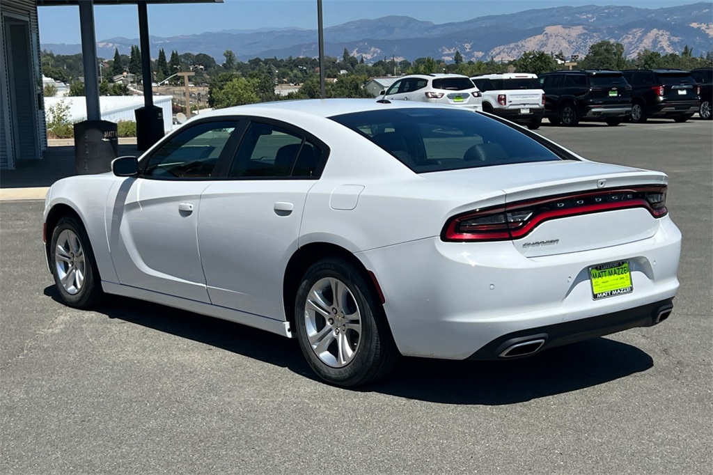 2022 Dodge Charger SXT photo 3