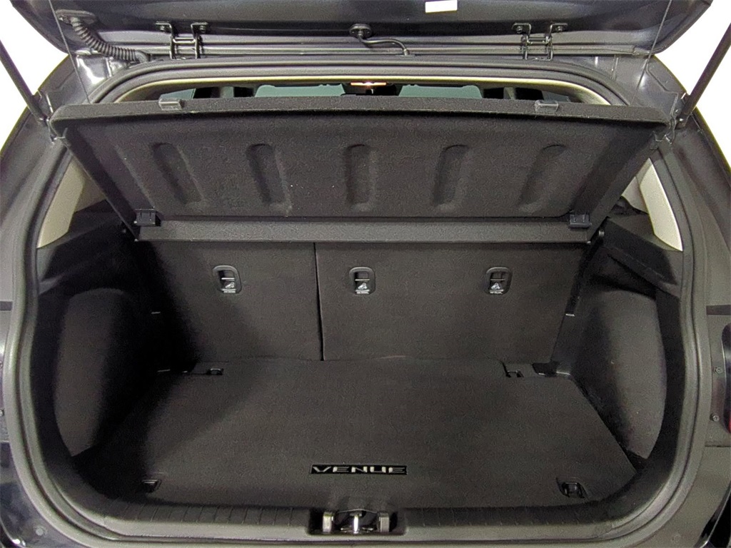 2024 Hyundai Venue SE photo 10