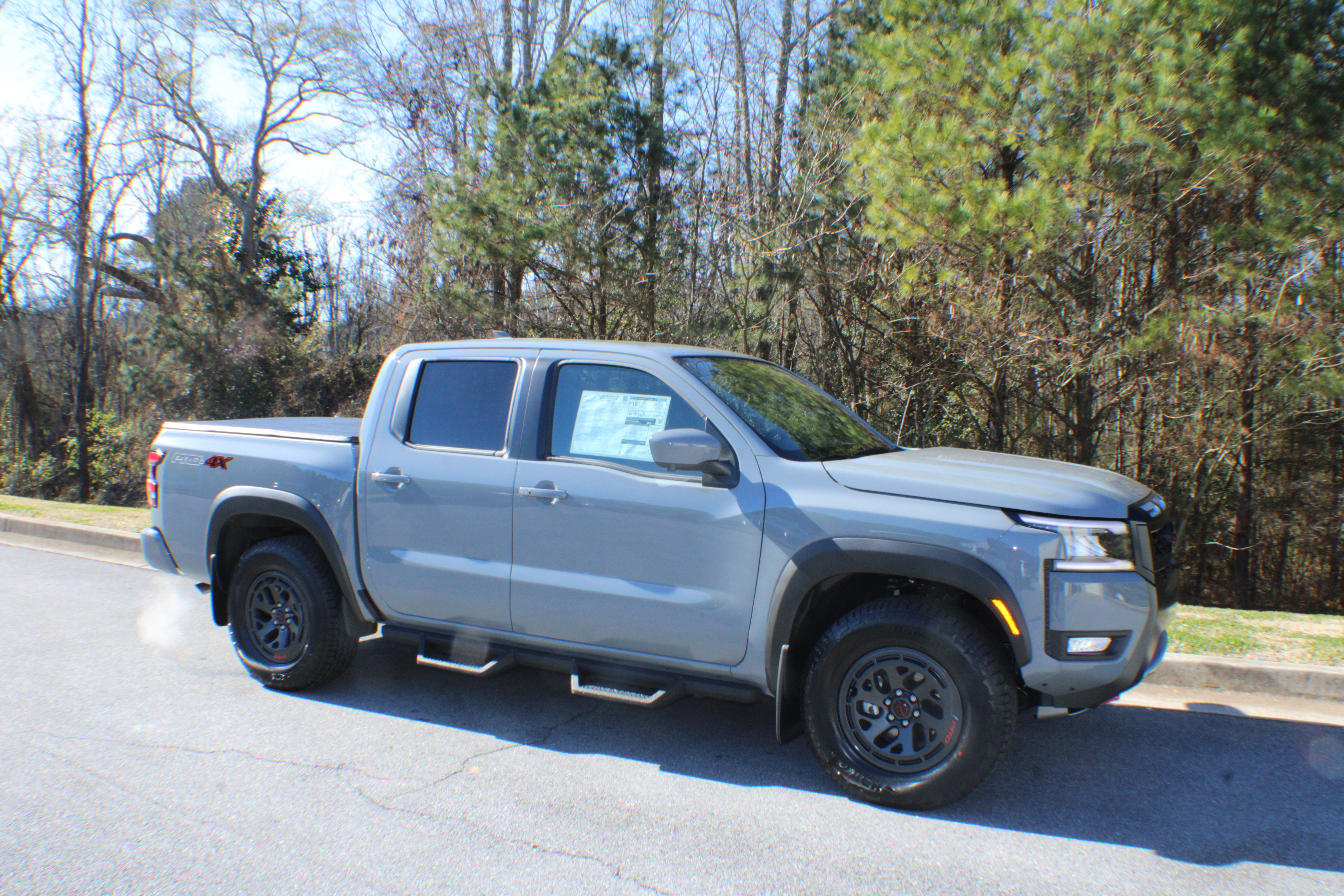 2026 Nissan Frontier PRO-4X's photo