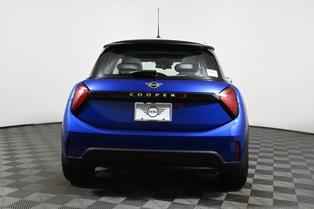 2025 Mini Cooper S Hardtop 2 Door photo 5