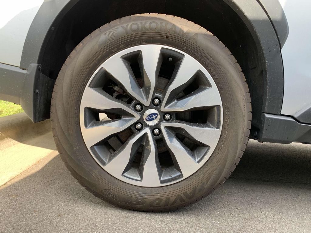 2023 Subaru Outback Limited photo 5