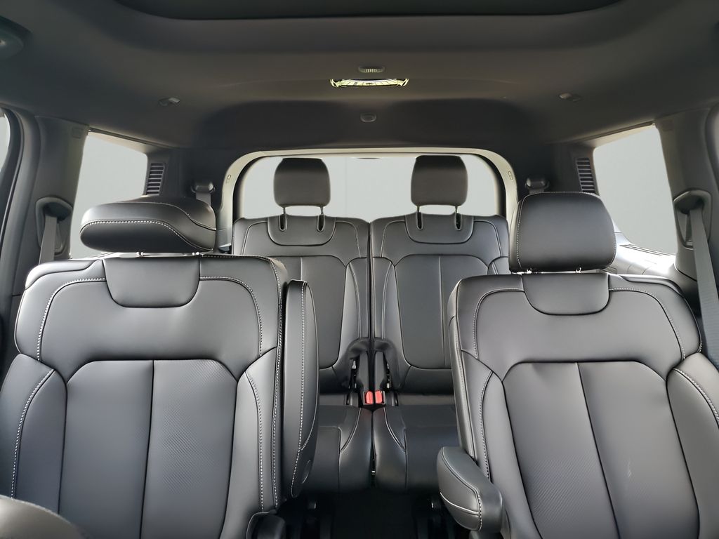 2025 Jeep Grand Cherokee Limited photo 40