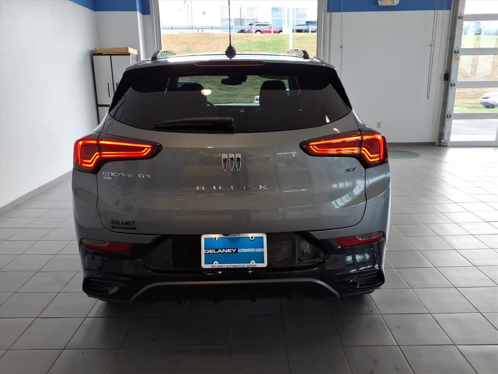 2024 Buick Encore GX Sport Touring photo 4