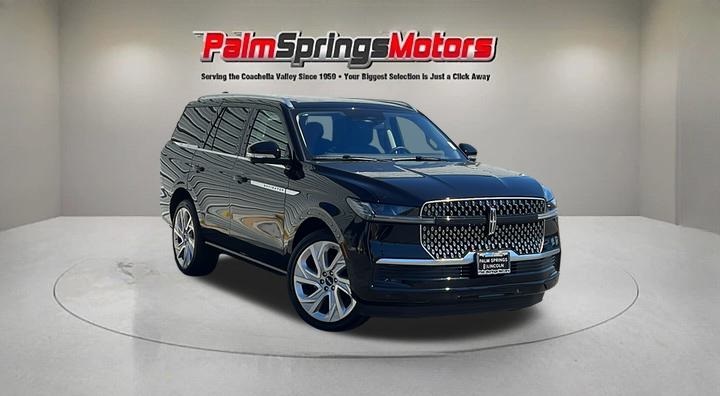2025 Lincoln Navigator Reserve's photo