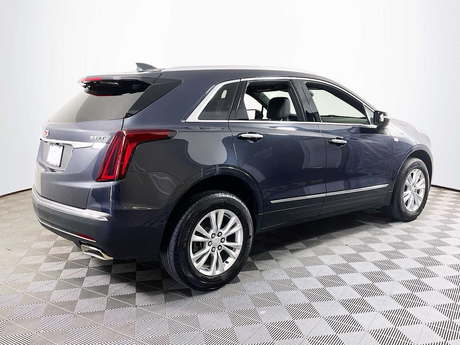 2023 Cadillac XT5 Luxury photo 4