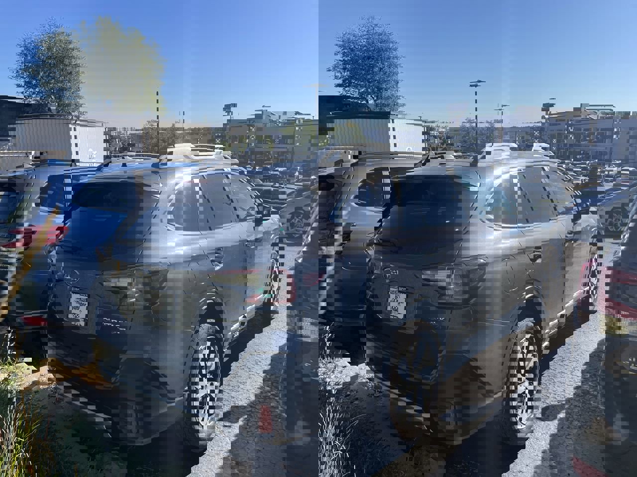 2022 Subaru Outback Limited XT photo 3