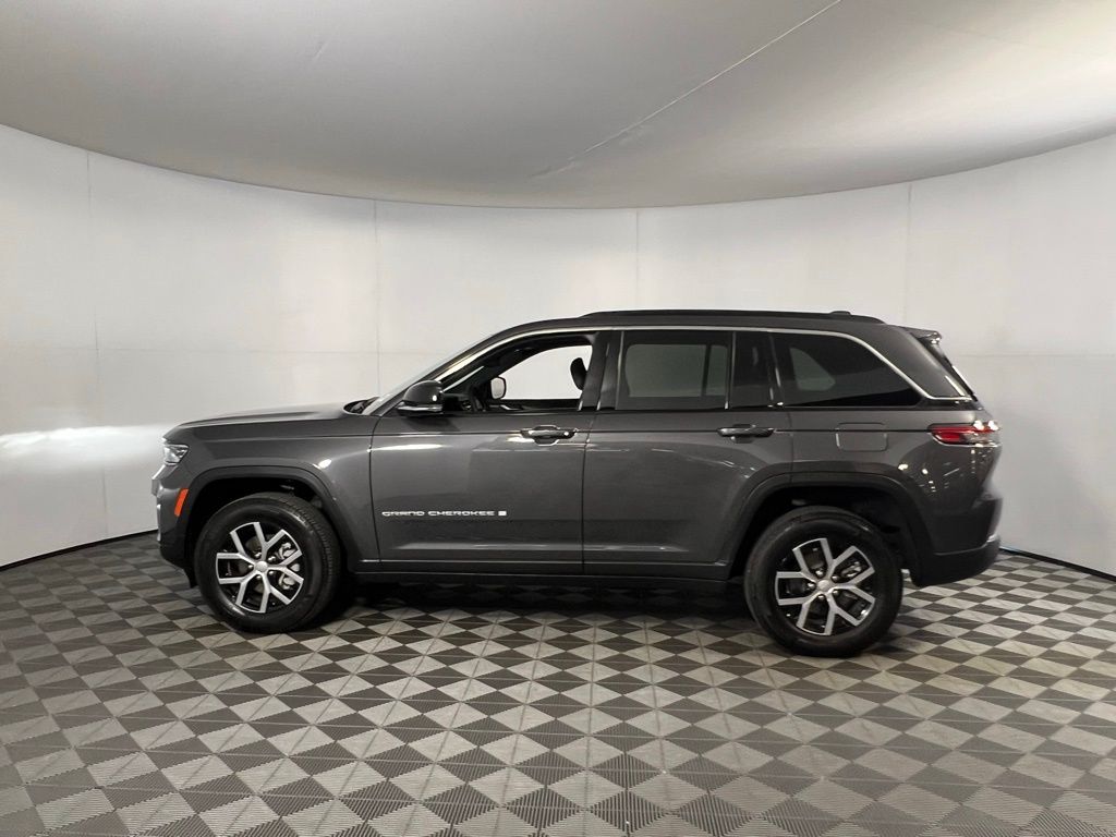 2024 Jeep Grand Cherokee Limited photo 5