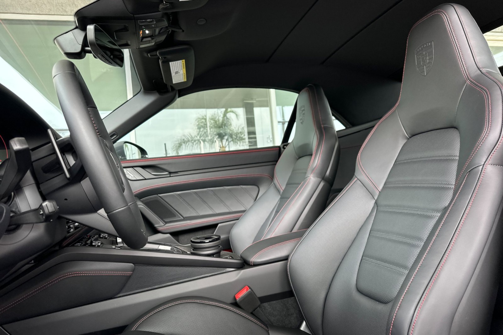 2026 Porsche 911 GTS photo 6