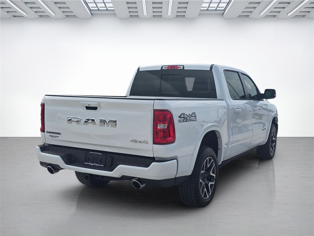 2025 Ram 1500 Laramie photo 3