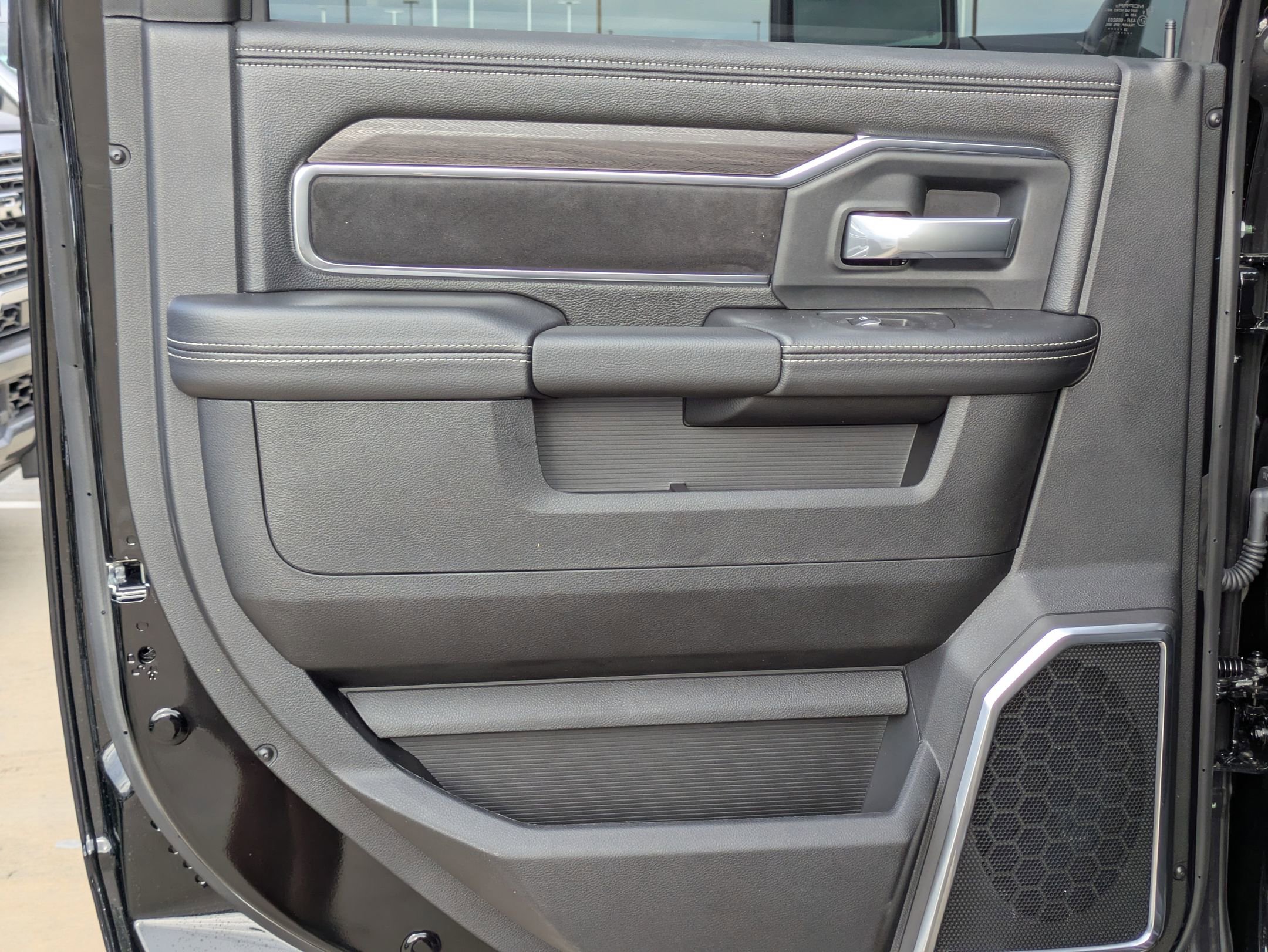 2026 Ram 2500 Laramie photo 12