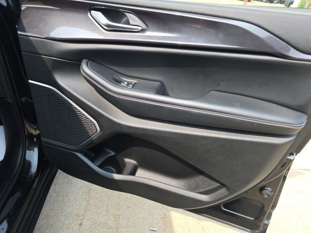 2022 Jeep Grand Cherokee Altitude photo 29