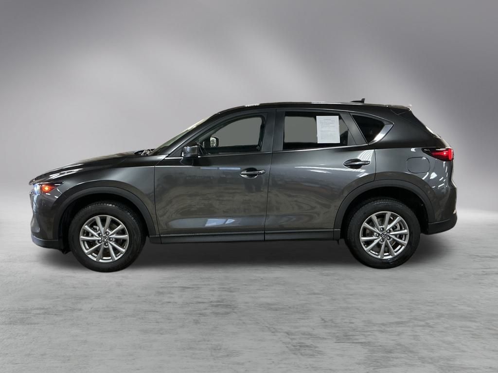 2022 Mazda CX-5 2.5 S Preferred photo 2