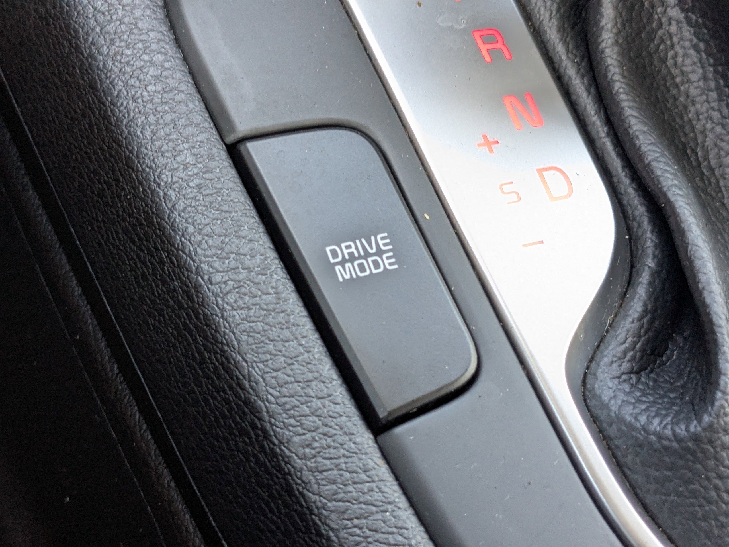 2024 Kia Forte LXS photo 19