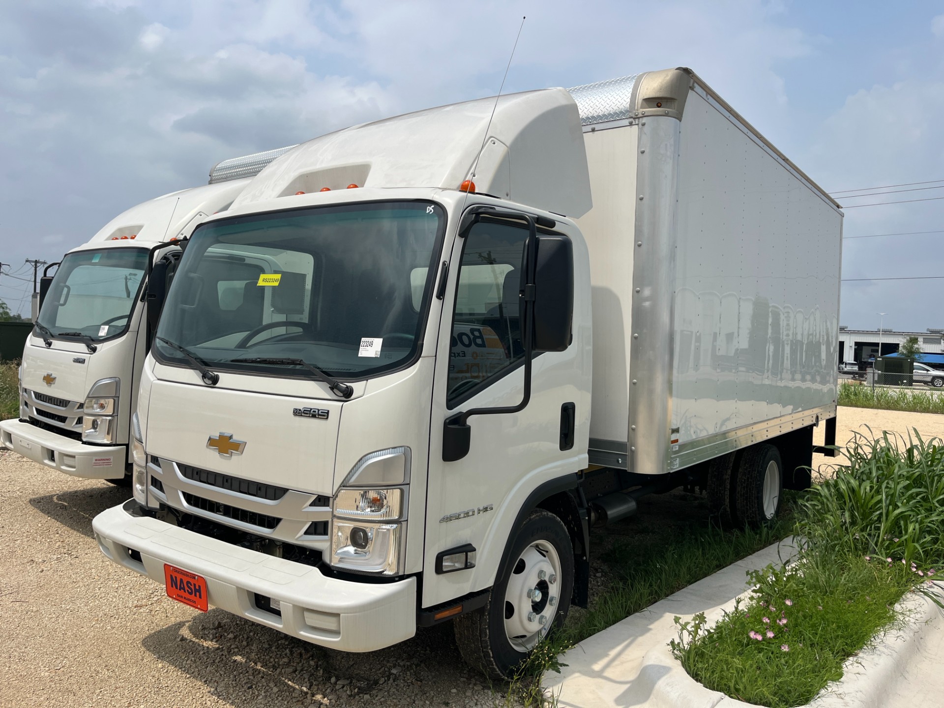2024 Chevrolet Silverado 4500HD photo 3