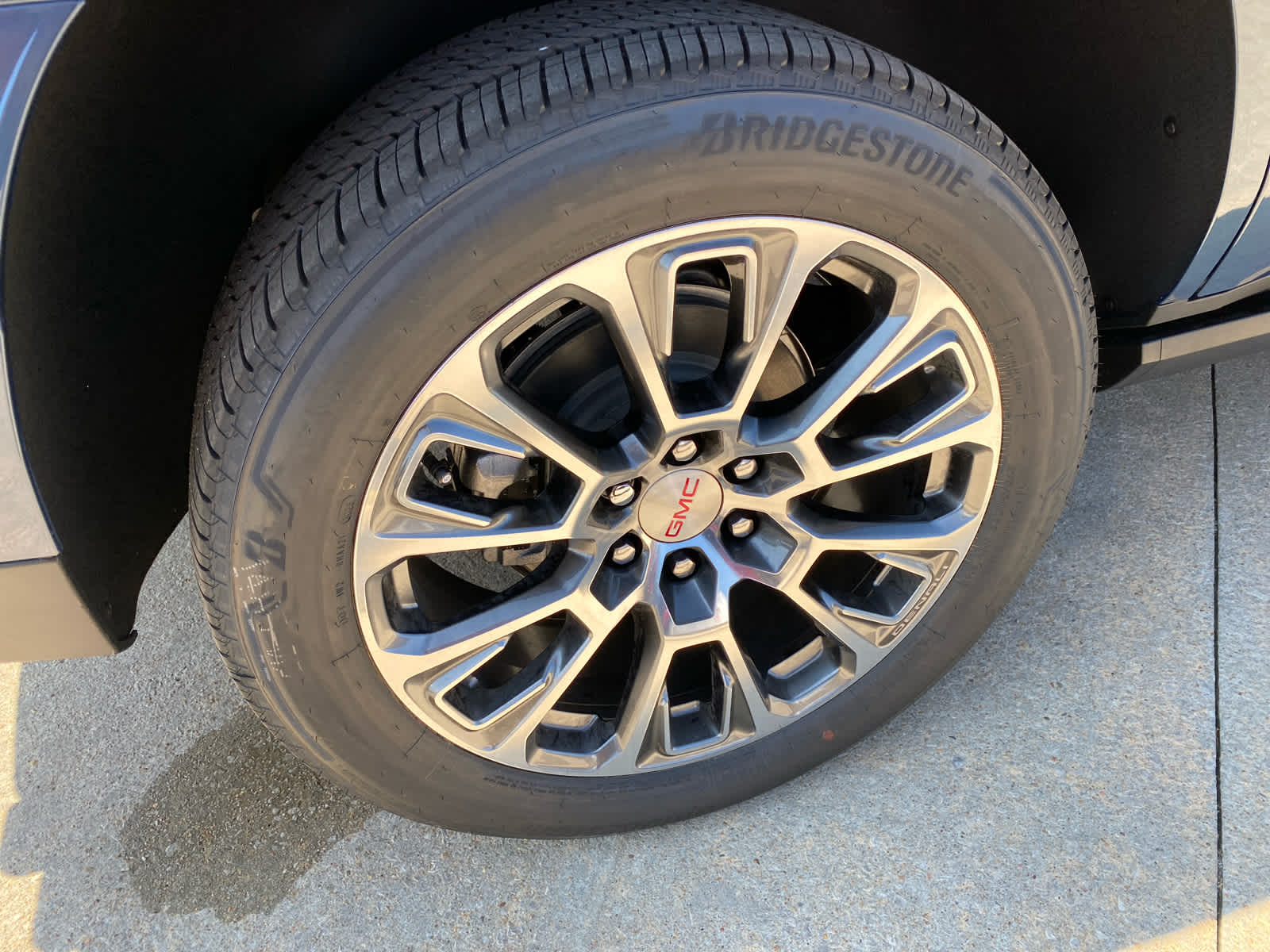 2025 Gmc Yukon Denali photo 35