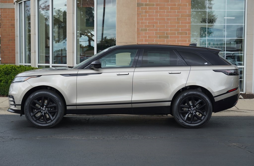 2026 Land Rover Range Rover Velar SE photo 2