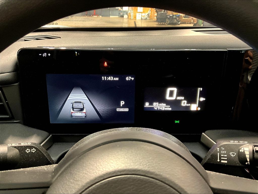 2025 Nissan Kicks S photo 13