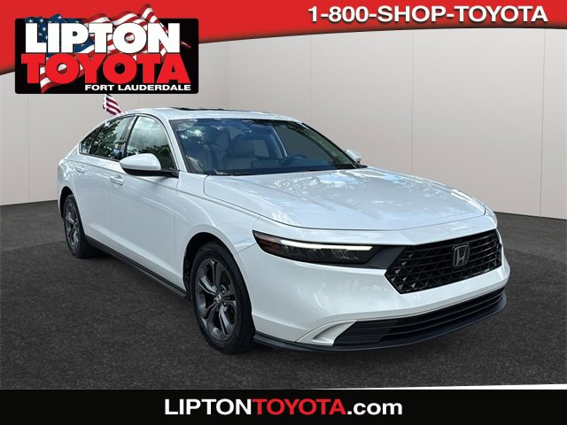 2023 Honda Accord EX's photo